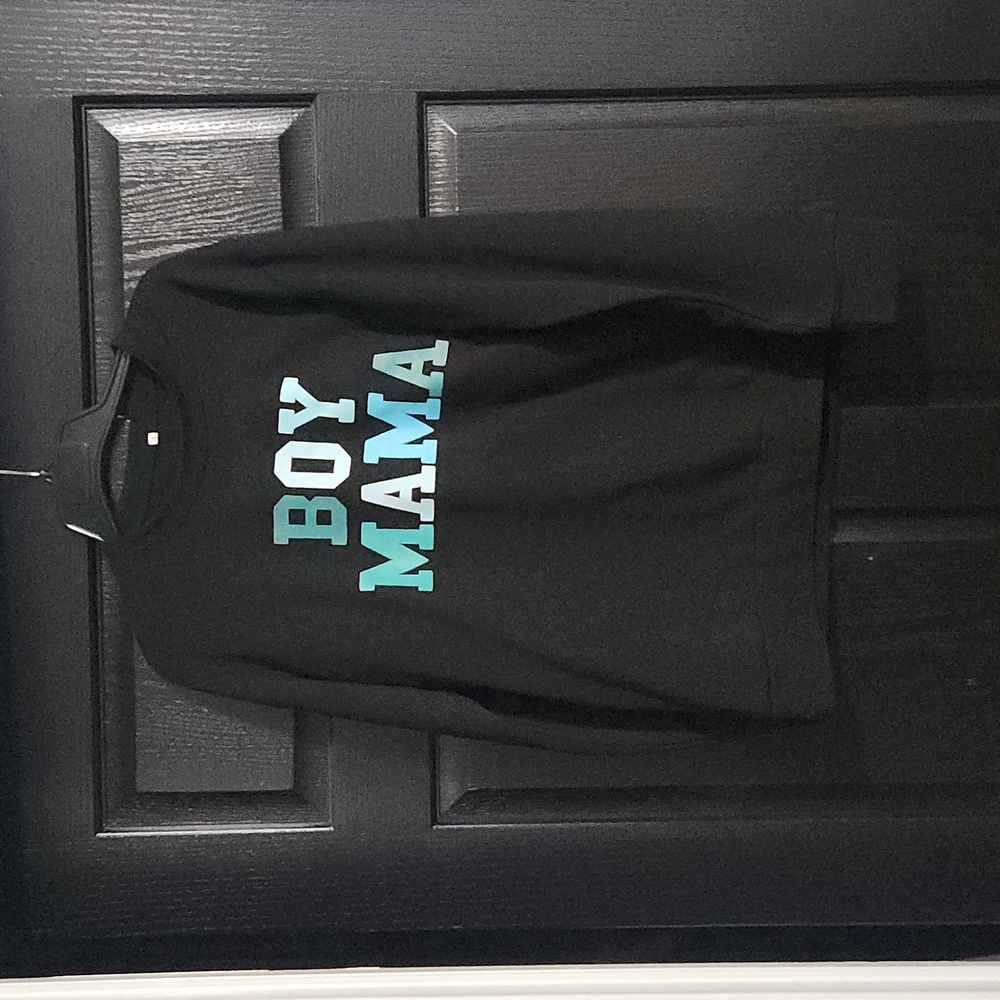 Women's Sweatshirt. "BOY MAMA" graphic. Large. Black